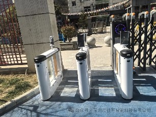 鐵軍智能閘機(jī)廠家為您介紹：校園人行通道閘常見的幾款閘機(jī)