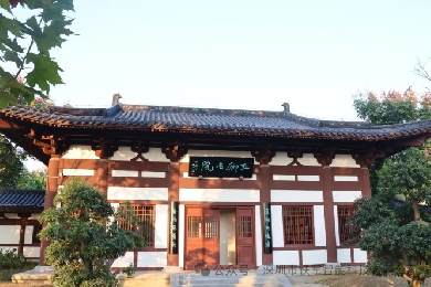 國(guó)家AAA級(jí)旅游景區(qū)——-彭澤五柳書院