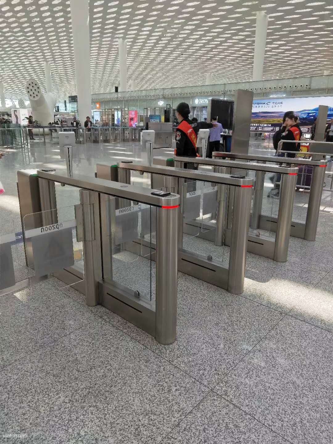 人臉識別閘機的優(yōu)勢，人臉識別閘機是如何識別人臉的？