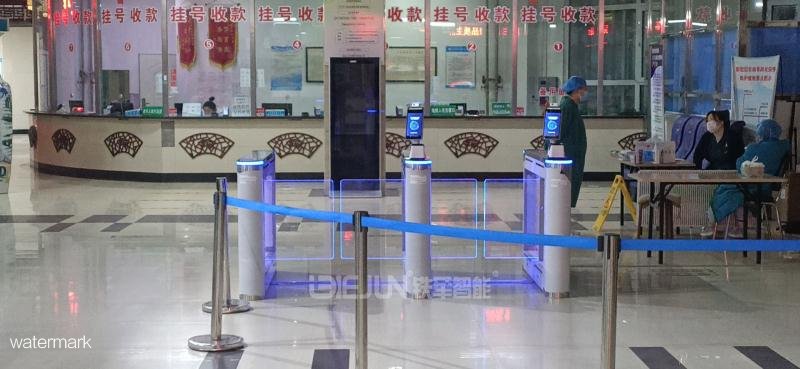 吉林省松原某人民醫(yī)院測(cè)溫人臉識(shí)別+小擺閘案例