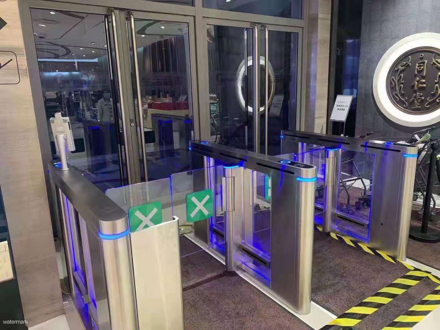 測溫人臉識別健康碼閘機為廣東疫情防控助力