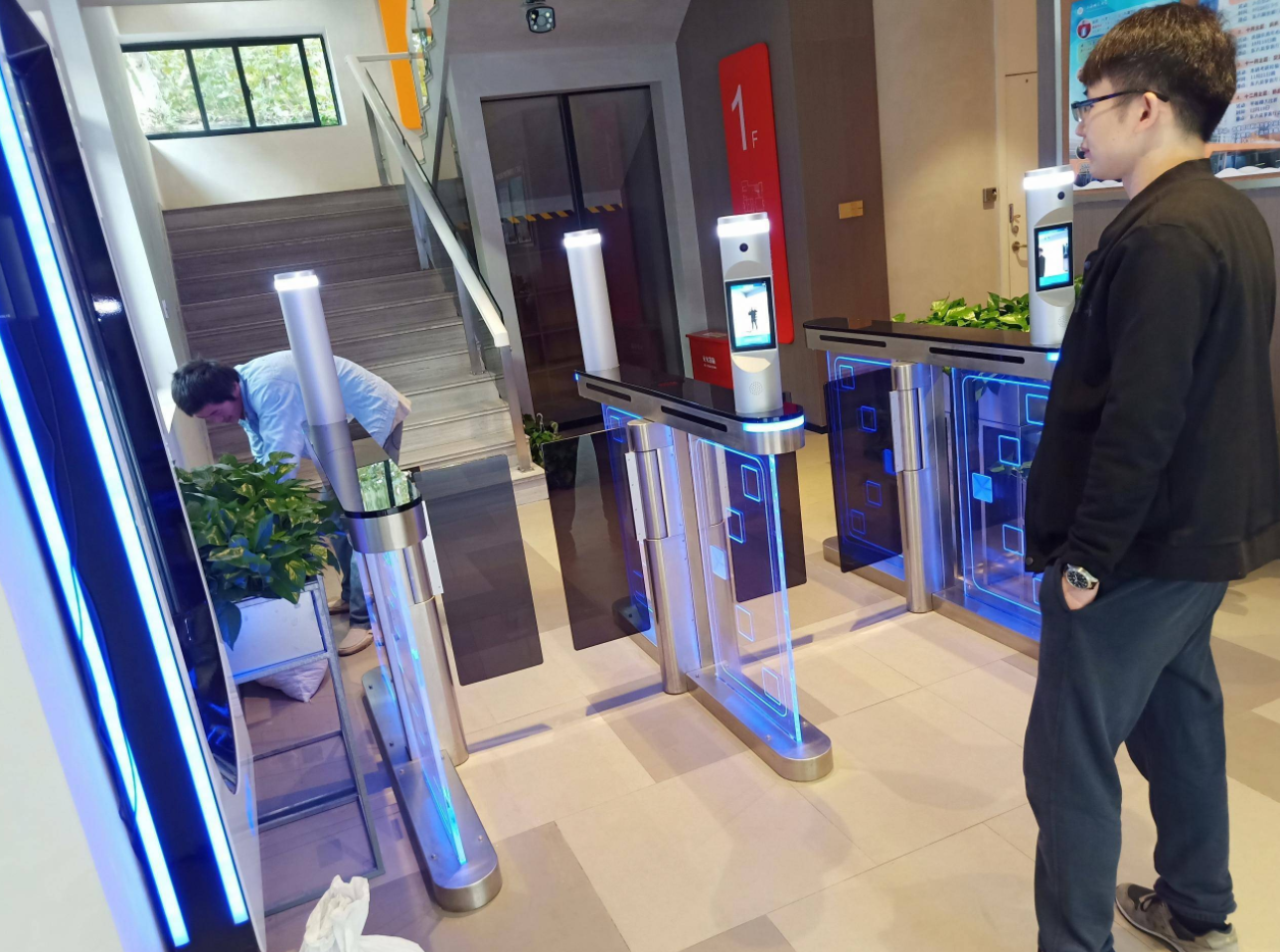 智能人行通道擺閘的選購標準