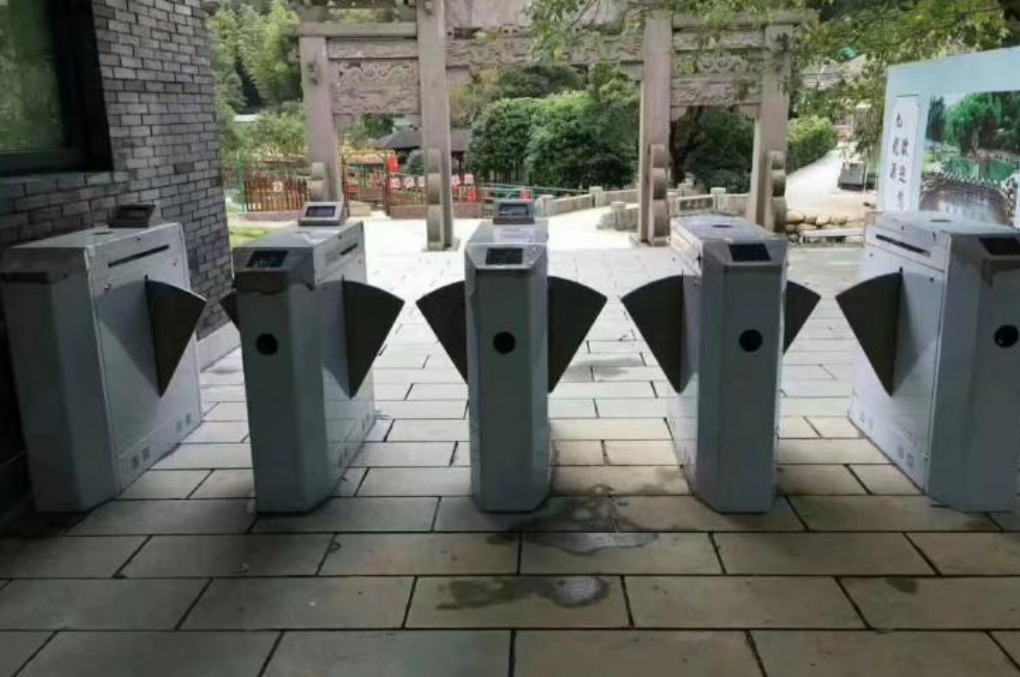 小區(qū)人臉識別門禁閘機的選購標(biāo)準(zhǔn)