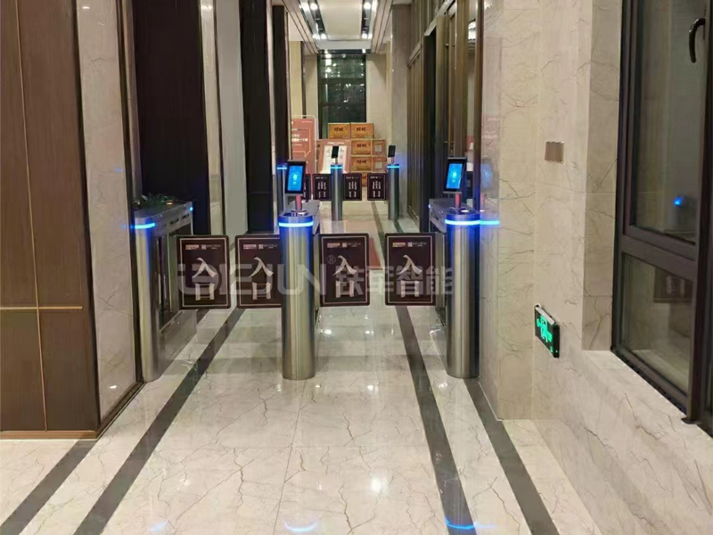 小區(qū)、校園出入口安裝的人行通道閘機有什么不同？