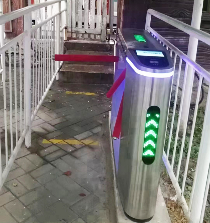 旅游景區(qū)出入口檢票閘機(jī)，實(shí)現(xiàn)手機(jī)掃二維碼檢票進(jìn)入