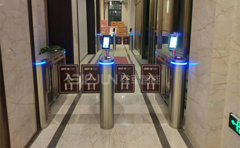 校園宿舍出入口安裝人臉識別閘機(jī)的好處
